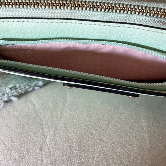 Kate Spade light green zip wallet with strap - Picture 7 of 12